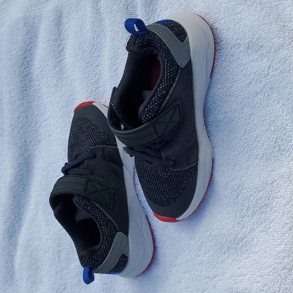 *SOLD*Toddler Cat & Jacker Sneakers Size 10 - Picture 4 of 6